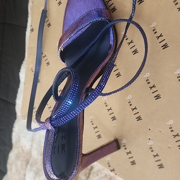 Blue iridescent/navy glitter heels - Picture 2 of 4